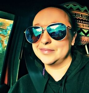 Meet your Posher, Eva